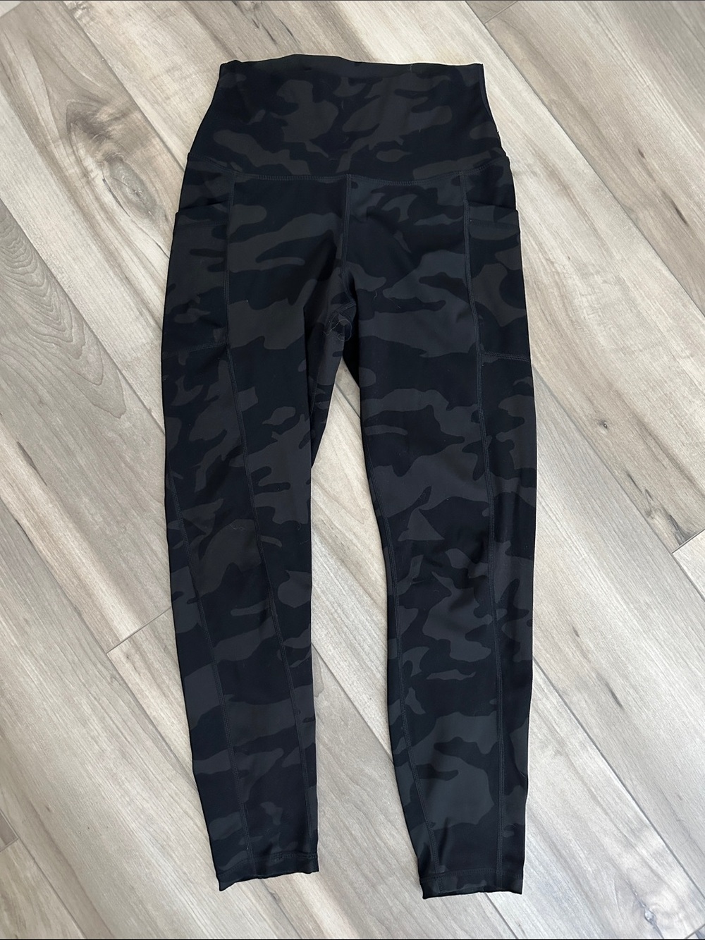 90 degree Black Camo Leggings